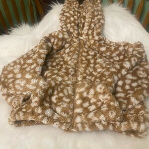KIDS OLD NAVY HOODED FLEECE JACKET SIZE 5T LEOPARD COLOR